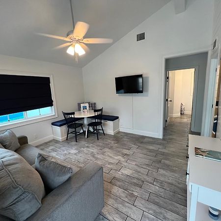 Hotel Blue Waters Treasure Island Extérieur photo