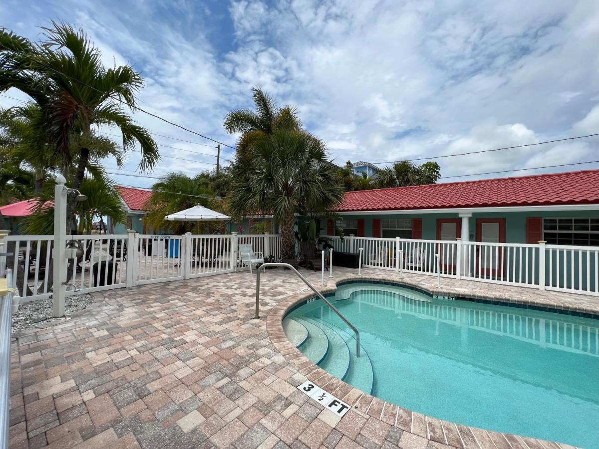 Hotel Blue Waters Treasure Island Extérieur photo
