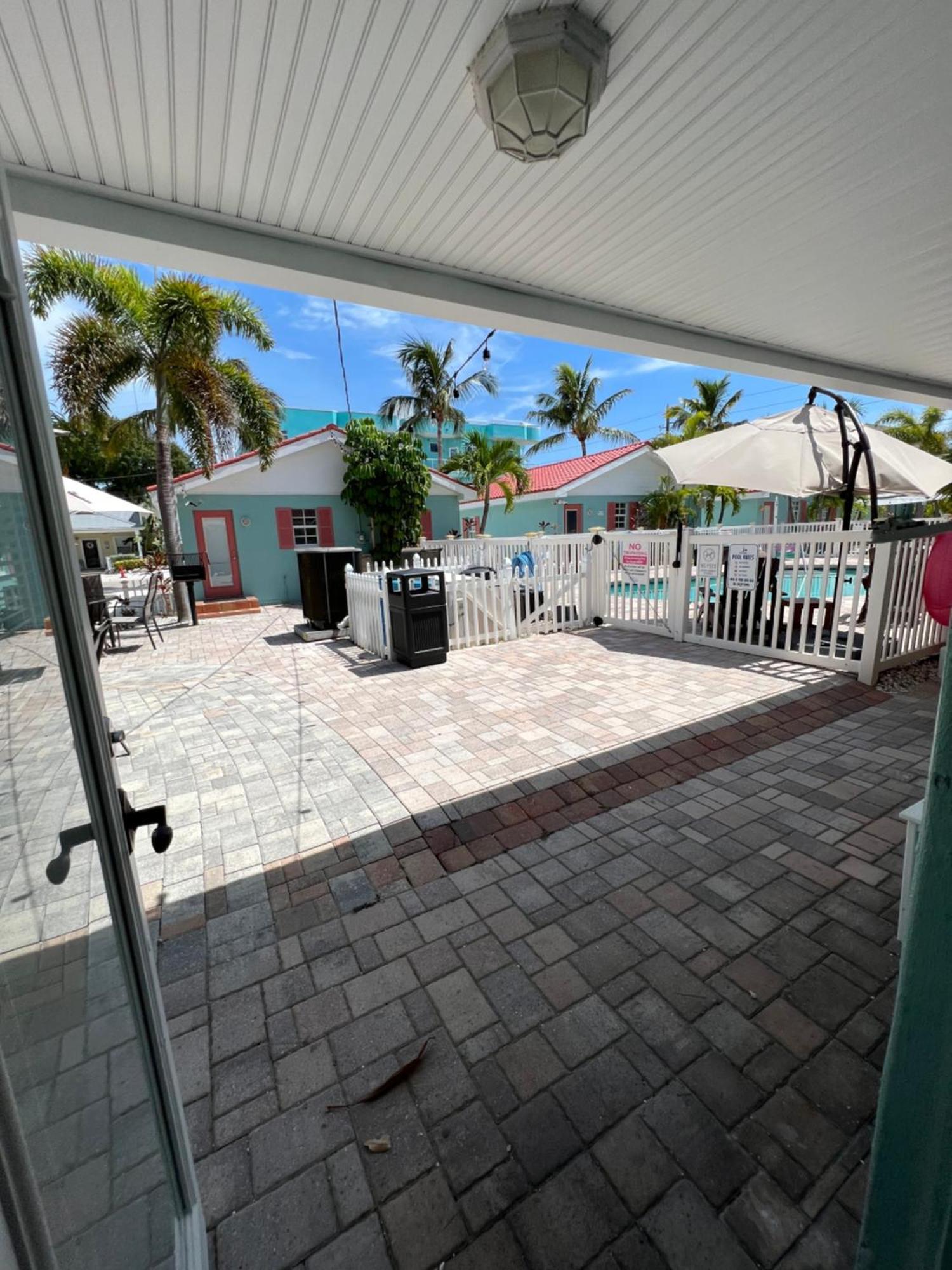 Hotel Blue Waters Treasure Island Extérieur photo