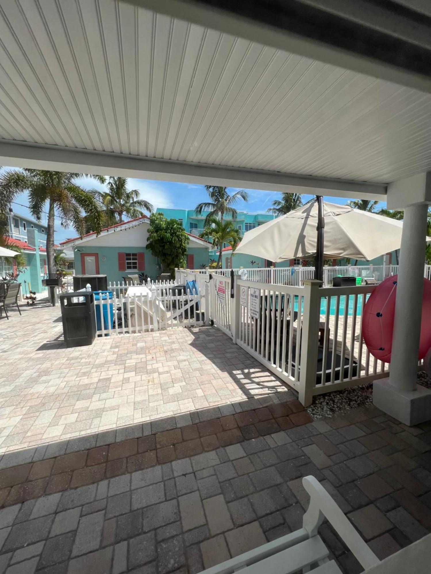 Hotel Blue Waters Treasure Island Extérieur photo